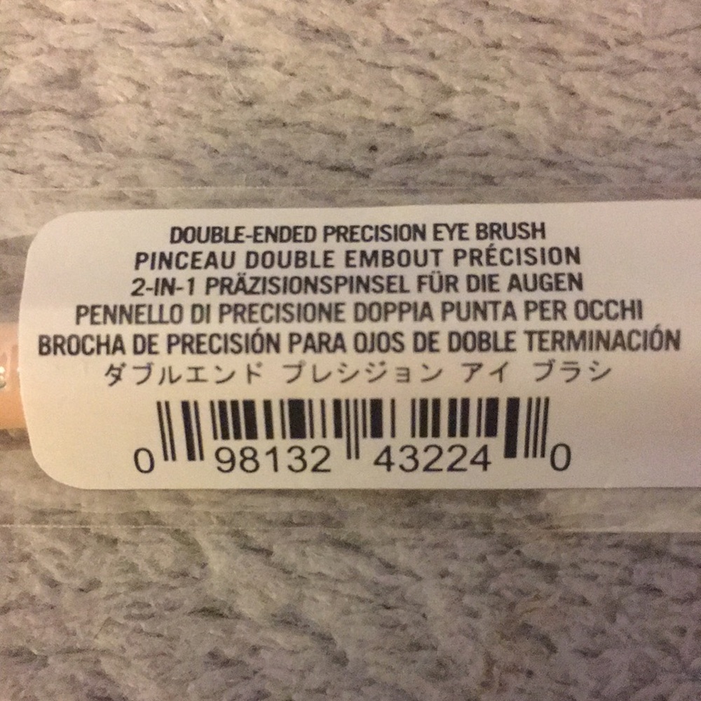 Bareminerals double ended eye shadow brush. - Picture 2 of 2